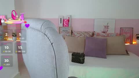 Snapshot of violeta_leon chatting on March 8, 8:00 am Violeta leon online show from March 8, 8:00 am