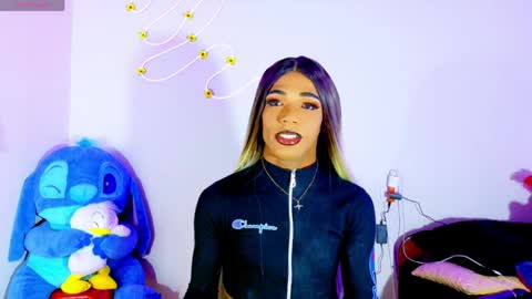 violeta_m_ online show from May 15, 5:25 am