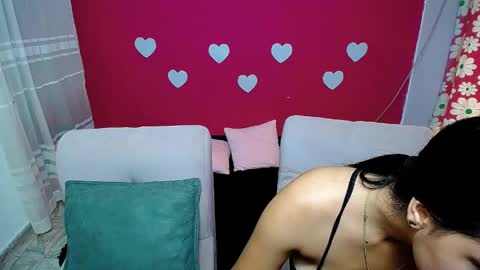 Snapshot of violeta_rouses chatting on May 7, 4:12 pm violeta_rouses online show from May 7, 4:12 pm