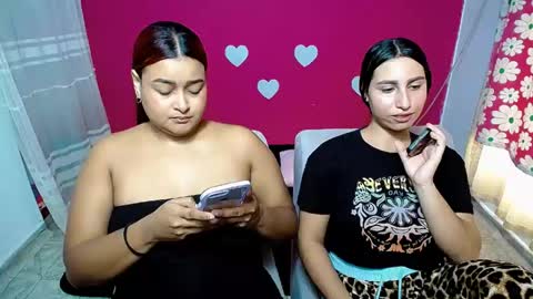 Snapshot of violeta_rouses chatting on May 28, 1:41 pm violeta_rouses online show from May 28, 1:41 pm