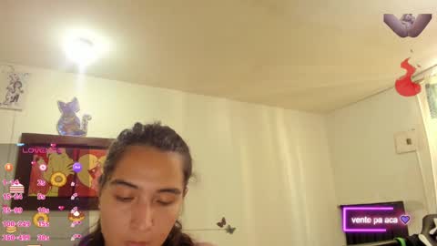 Snapshot of violetalee chatting on January 18, 8:19 pm Jimena online show from January 18, 8:19 pm