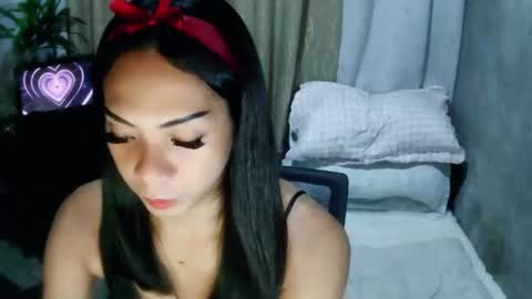 Snapshot of violeterection chatting on June 11, 12:25 pm JUVY online show from June 11, 12:25 pm