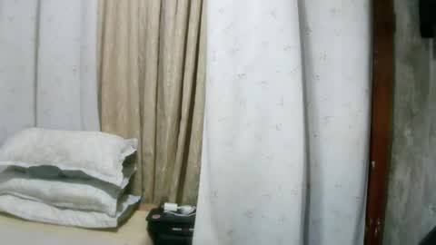 Snapshot of violeterection chatting on July 4, 1:01 am JUVY online show from July 4, 1:01 am