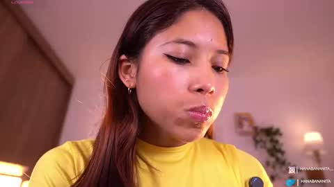 violeth___ online show from November 12, 11:10 am