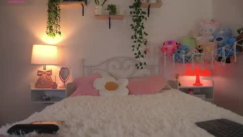 Snapshot of violeth___ chatting on July 3, 11:16 am violeth___ online show from July 3, 11:16 am