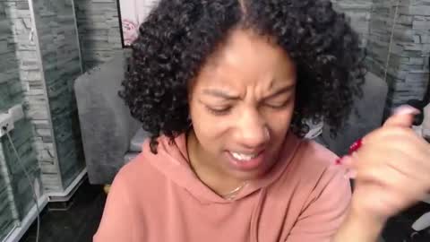 violeth_b online show from September 15, 12:49 pm