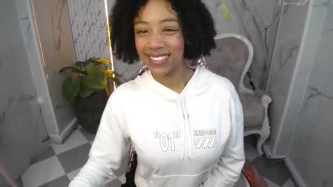 violeth_b online show from October 17, 1:14 pm