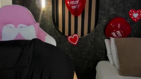 Violeth Hill online show from February 14, 12:03 pm