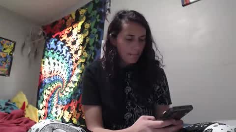 Violet Hooper online show from May 14, 2:57 pm