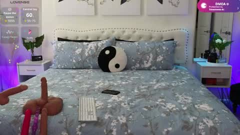VioletBaby online show from May 29, 1:42 pm