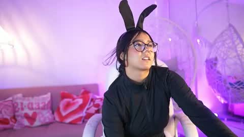 Snapshot of violetjonesx chatting on June 27, 11:48 am violetjonesx online show from June 27, 11:48 am