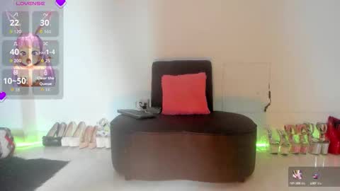 Snapshot of violetmontana chatting on September 22, 11:01 am VIOLETA MONTANA online show from September 22, 11:01 am