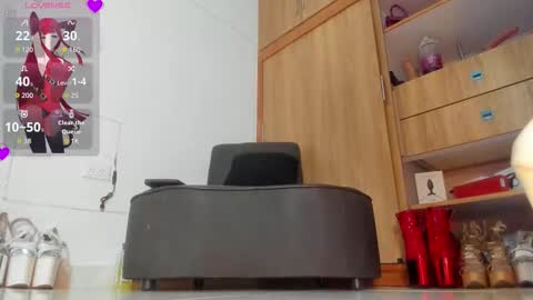 Snapshot of violetmontana chatting on October 25, 9:39 am VIOLETA MONTANA online show from October 25, 9:39 am