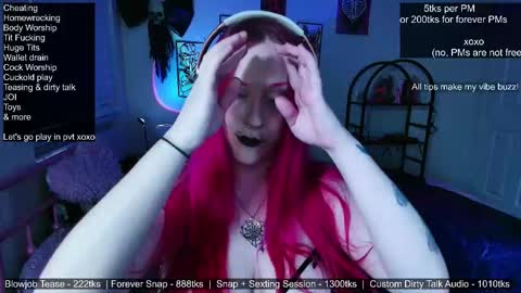 Snapshot of violetoctober chatting on October 30, 12:56 am Violet October online show from October 30, 12:56 am