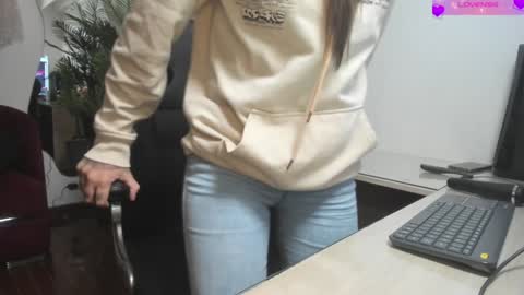 violetparkker online show from January 8, 1:41 pm