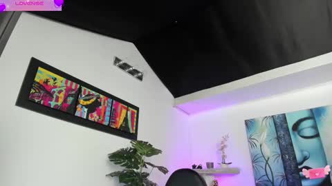 violetparkker online show from February 25, 12:45 pm