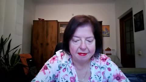 Snapshot of violetpulse chatting on November 24, 9:09 am violetpulse online show from November 24, 9:09 am