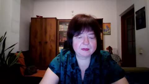 Snapshot of violetpulse chatting on December 16, 3:17 pm violetpulse online show from December 16, 3:17 pm