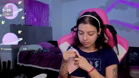   online show from April 1, 8:50 pm