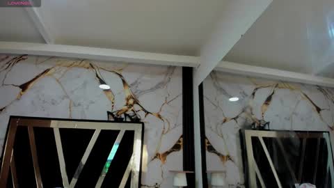 Violet Rose online show from December 16, 9:31 pm