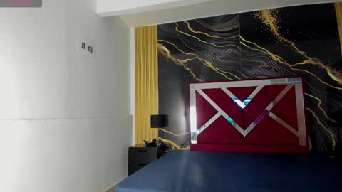 Violet Rose online show from January 6, 7:50 pm