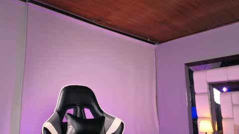 violetskinny online show from June 11, 12:32 am