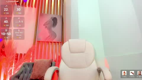 Snapshot of violetsky1_ chatting on July 7, 7:23 am VioletSky online show from July 7, 7:23 am