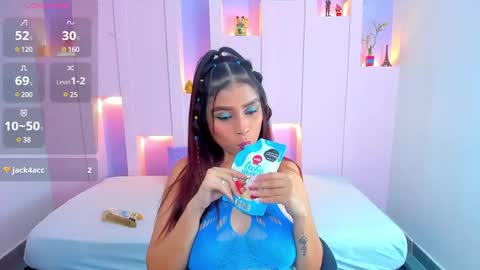 Snapshot of violetsmith7 chatting on January 15, 8:37 pm violetsmith online show from January 15, 8:37 pm
