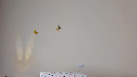 Snapshot of violett_24_ chatting on October 18, 10:54 pm violett_24_ online show from October 18, 10:54 pm