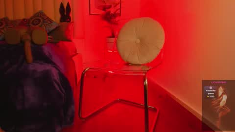 Snapshot of violett__sinclair1 chatting on November 6, 12:06 pm Violett online show from November 6, 12:06 pm