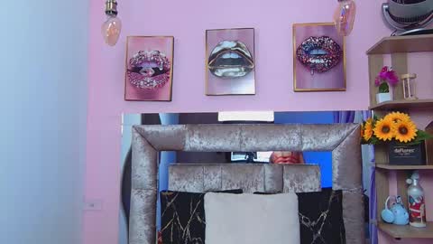 Violeta froz online show from January 6, 7:17 pm