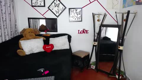 violetta_afrodita online show from October 7, 12:41 am