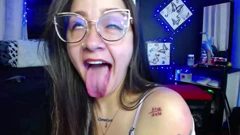 violetta_afrodita online show from November 26, 10:11 pm