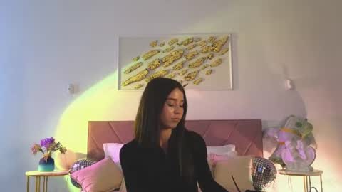 violetta_finch online show from June 29, 10:26 am