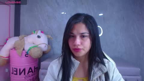 Snapshot of violetta_jhonson_v chatting on November 11, 3:06 am Violetta online show from November 11, 3:06 am