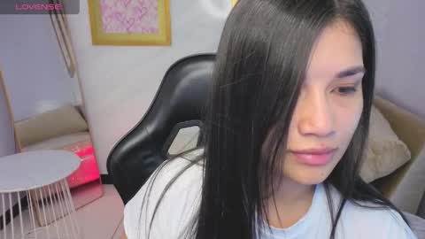 Violetta  online show from April 12, 1:27 pm