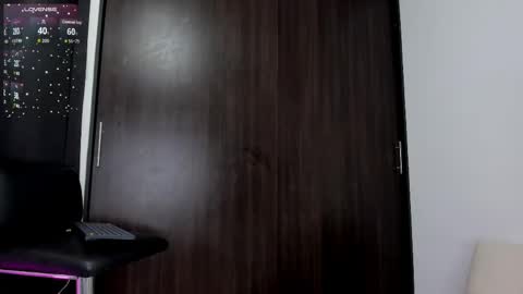 Snapshot of violetta_pretty chatting on May 22, 7:30 pm violetta_pretty online show from May 22, 7:30 pm