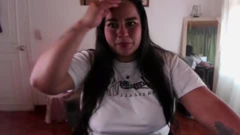 Snapshot of violetta_swan27 chatting on June 16, 5:48 pm Violetta Swan online show from June 16, 5:48 pm