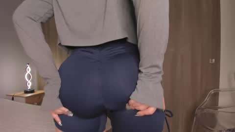 violetta independent model online show from February 11, 4:33 am