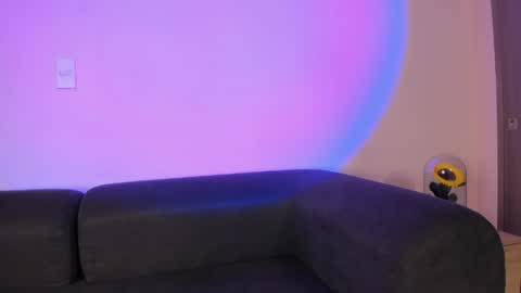 violetta independent model online show from April 14, 3:01 am