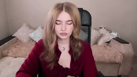 Snapshot of violettaotis chatting on February 26, 11:20 am ViolettaOtis online show from February 26, 11:20 am