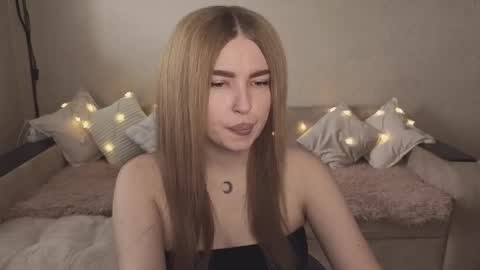 Snapshot of violettaotis chatting on September 25, 12:42 pm ViolettaOtis online show from September 25, 12:42 pm