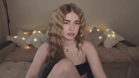 Snapshot of violettaotis chatting on September 30, 1:49 pm ViolettaOtis online show from September 30, 1:49 pm