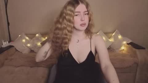 ViolettaOtis online show from February 10, 2:32 pm