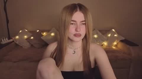 ViolettaOtis online show from March 9, 4:11 pm