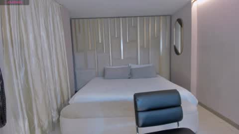 Violett Castel online show from March 24, 6:57 pm