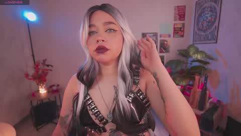 JULIE UWU online show from March 31, 7:58 pm