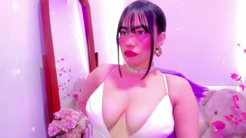 violette_laurent online show from April 28, 8:25 pm