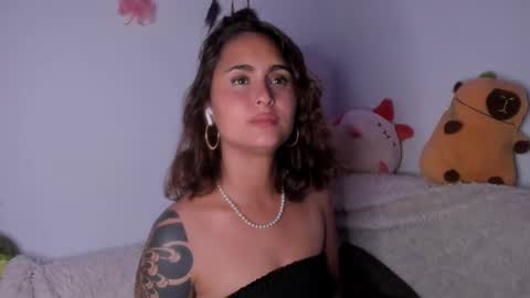 Violette  online show from September 24, 11:30 pm