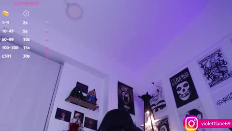 Snapshot of violettlane chatting on December 15, 12:40 am Violeta online show from December 15, 12:40 am